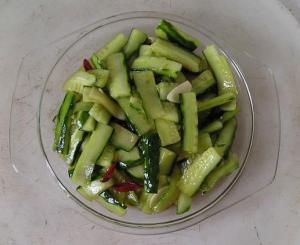 凉拌黄瓜,Cucumber in Sauce,音标,读音,翻译,英