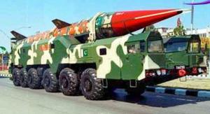 巴基斯坦试射哈塔夫-2型短程地对地导弹