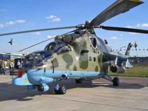 俄制米-24pn型武装直升机