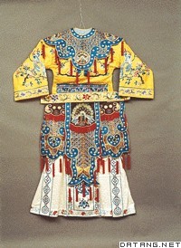 著名京剧演员梅兰芳用过的戏装
