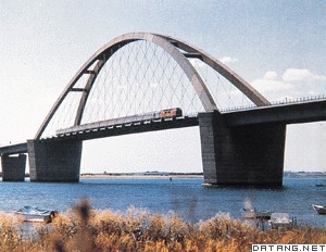 德国费马恩海峡桥